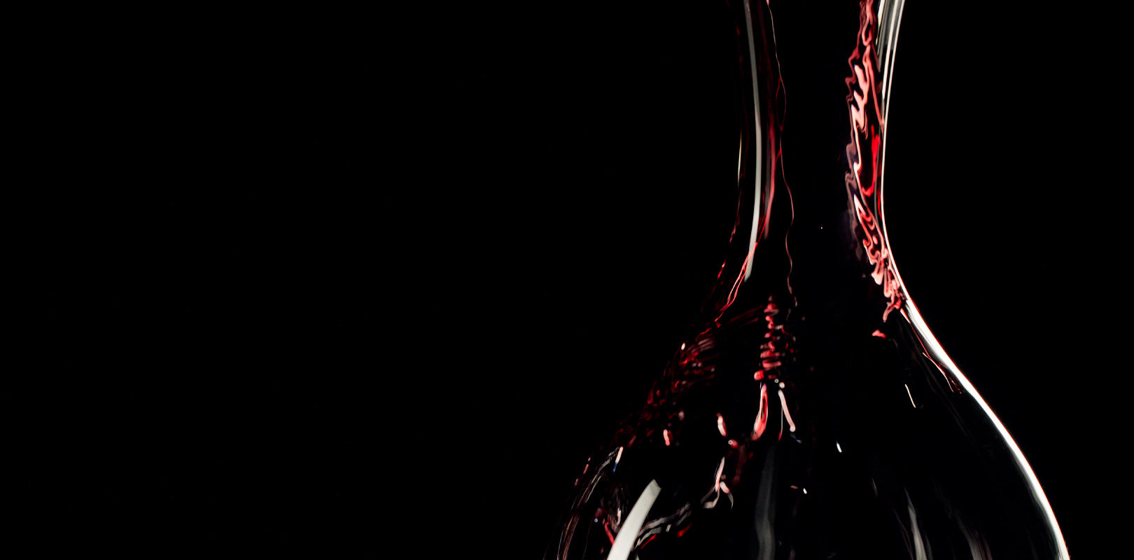 Wine cascading down decantor